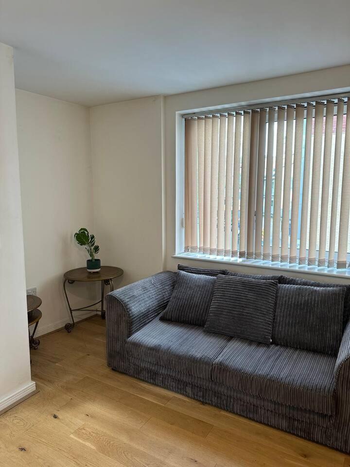 New Build 2 Bedroom With 2 Bath In Londres Exterior foto